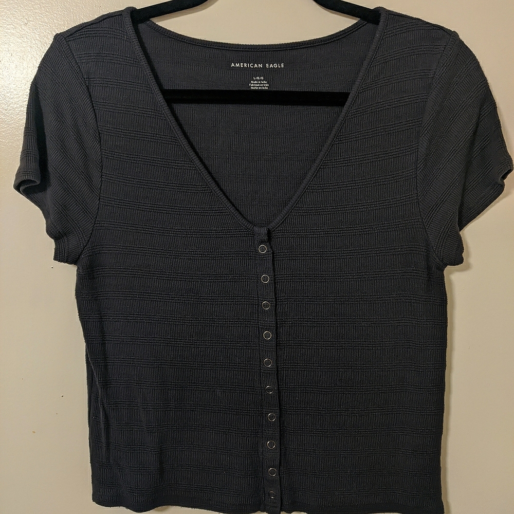 #32 American Eagle crop top
